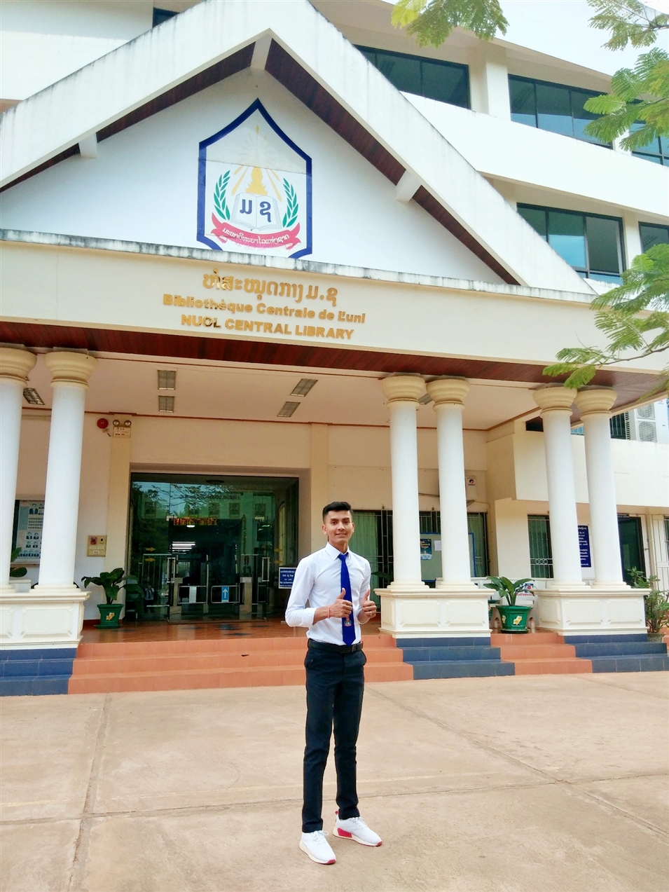 林納，柬埔寨人 老撾國立大學建筑學院建筑學專業